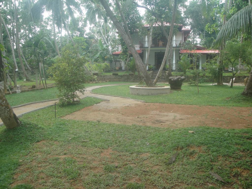 Priyanka Villa Bentota Exteriér fotografie